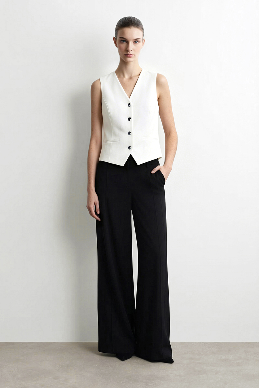 Lace Panel V-Neck Vest | AMII