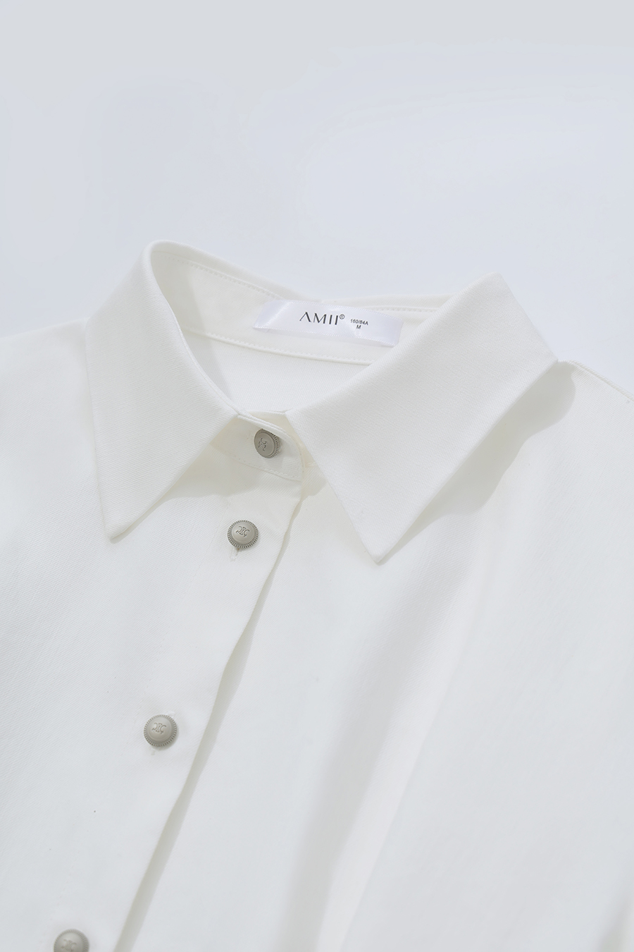 Lapel Shirt with Metal Buttons|AMII