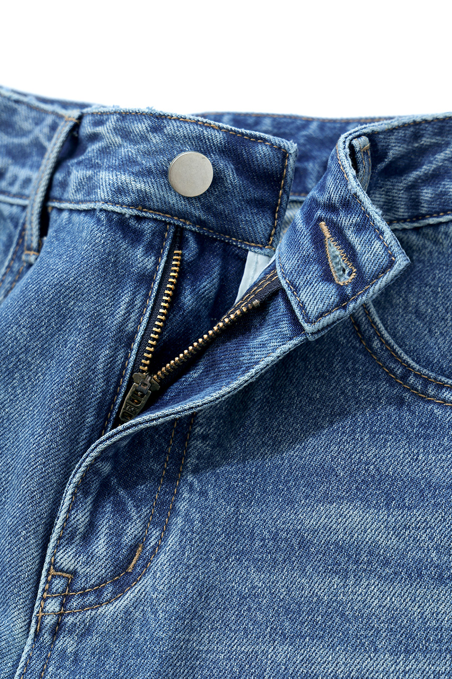 Banana Fit Denim Long Pants | AMII