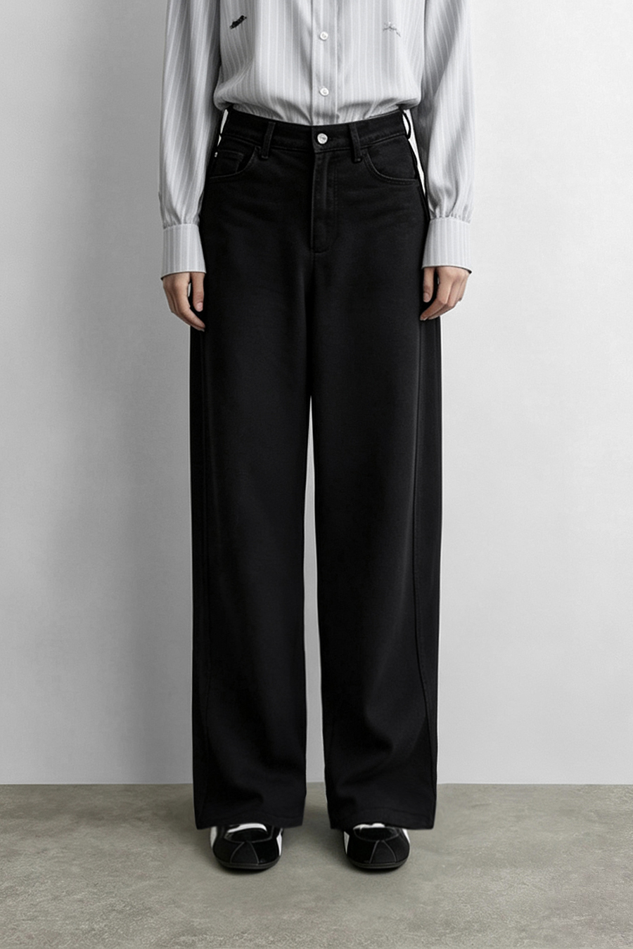 Beaded Craft Denim Pants | AMII
