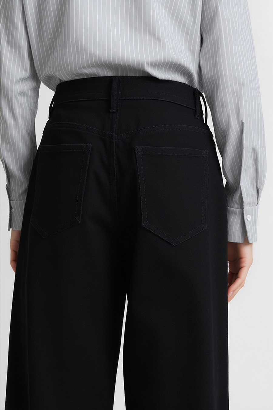 Beaded Craft Denim Pants | AMII