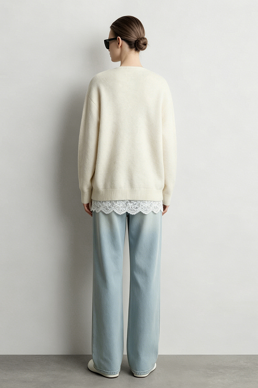 Lace-Paneled Bouclé Yarn Sweater|AMII