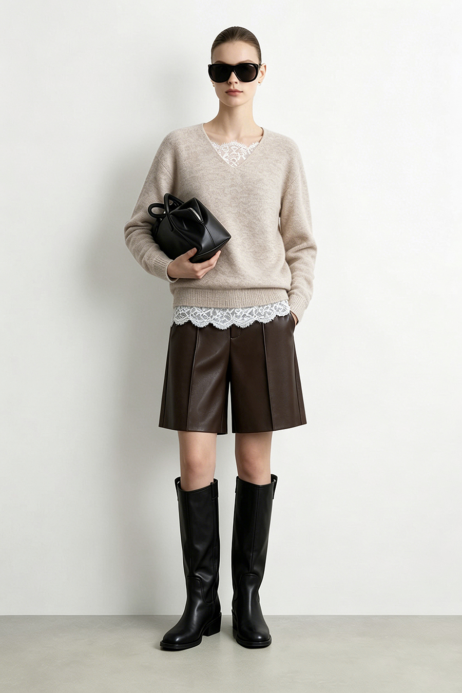 Lace-Paneled Bouclé Yarn Sweater|AMII