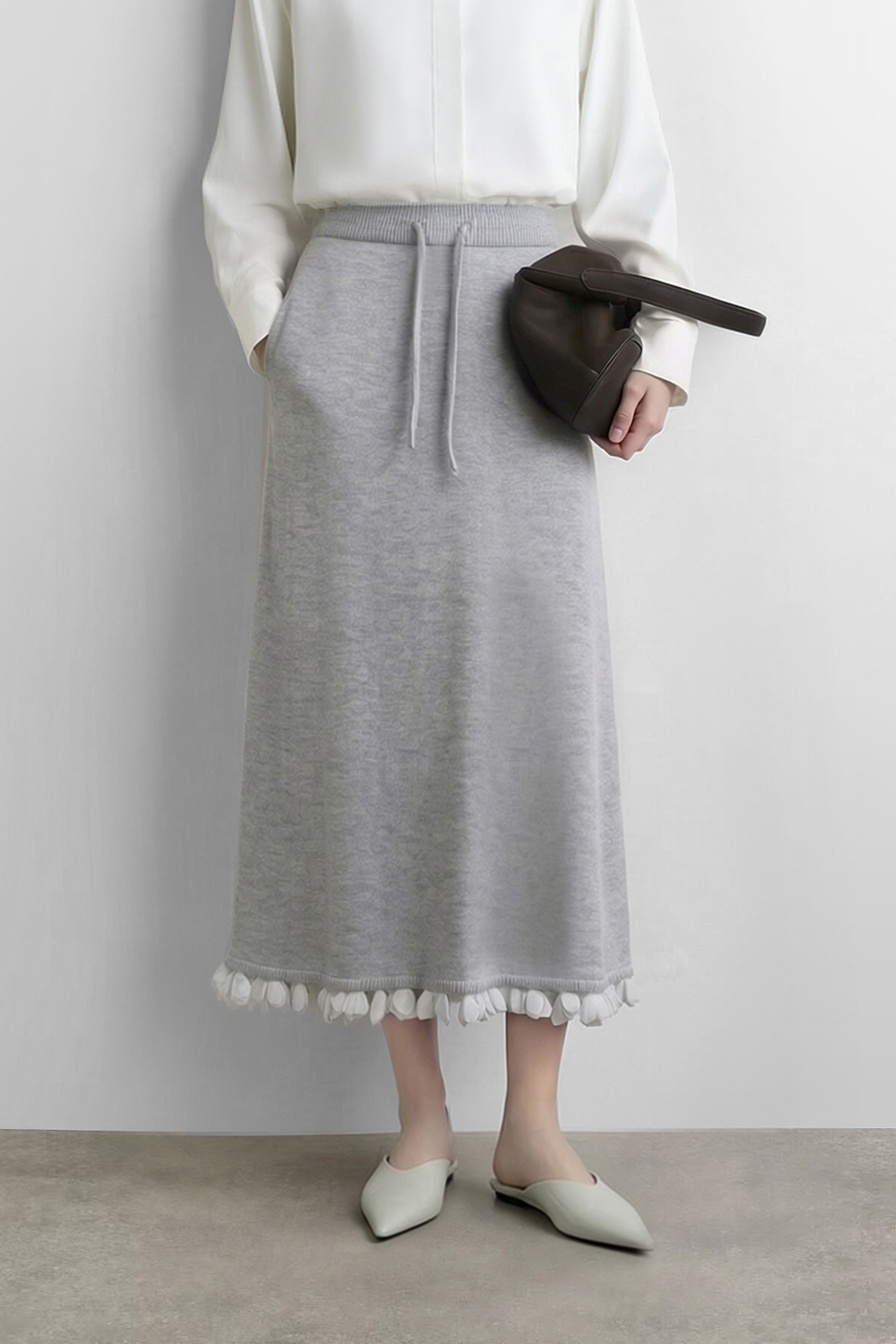 Petal Lace Trim Skirt|AMII