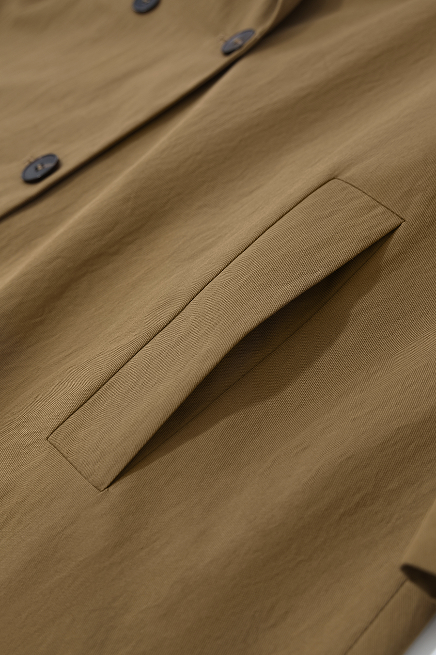 Commuter Double Breasted Trench Coat | AMII