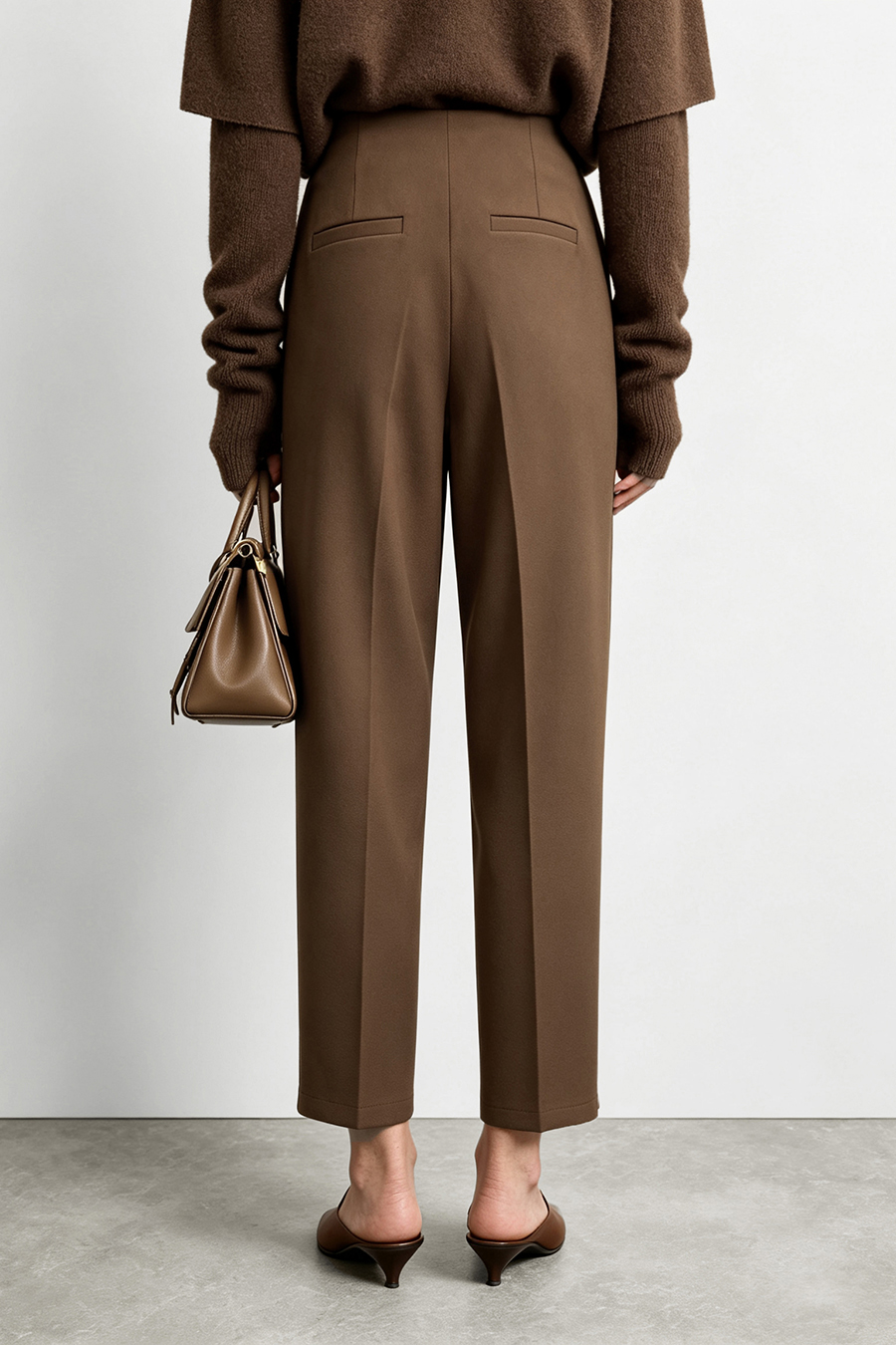 Commuter Tapered Casual Pants | AMII