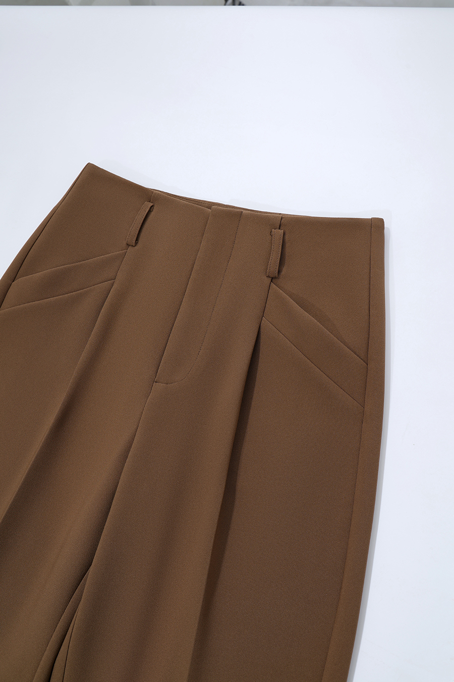 Commuter Tapered Casual Pants | AMII