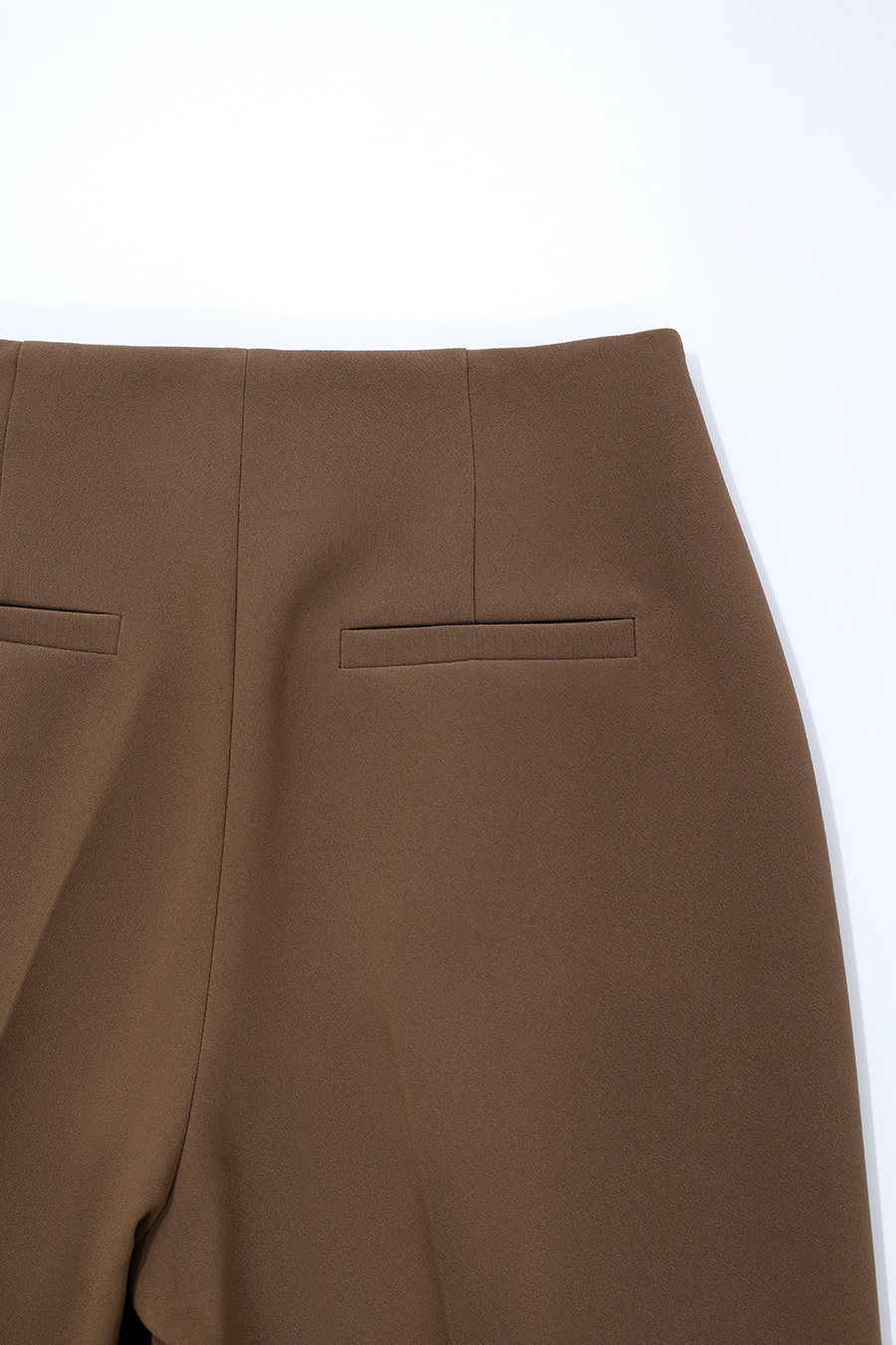 Commuter Tapered Casual Pants | AMII