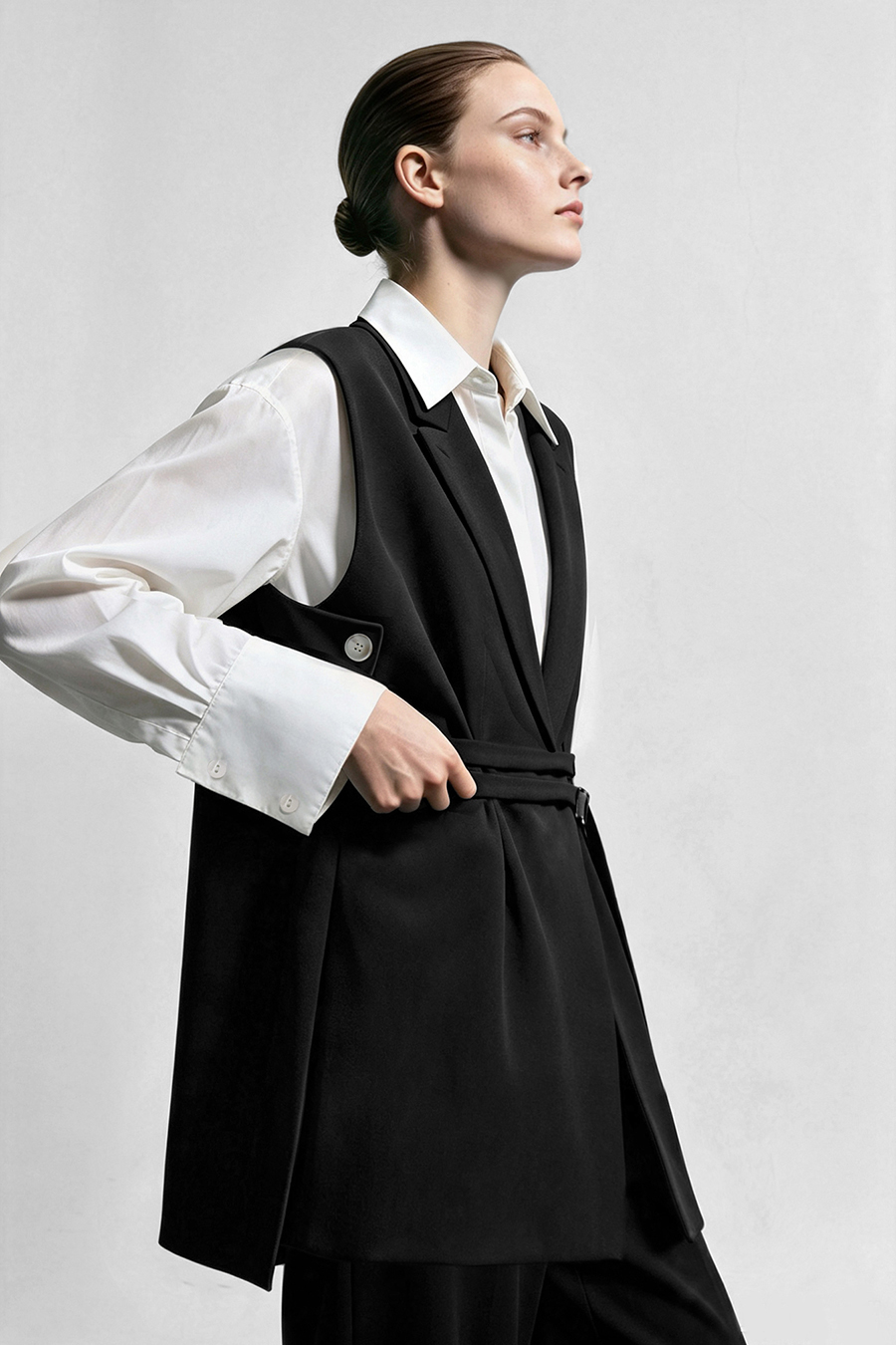 Belted Notch Lapel Vest|AMII