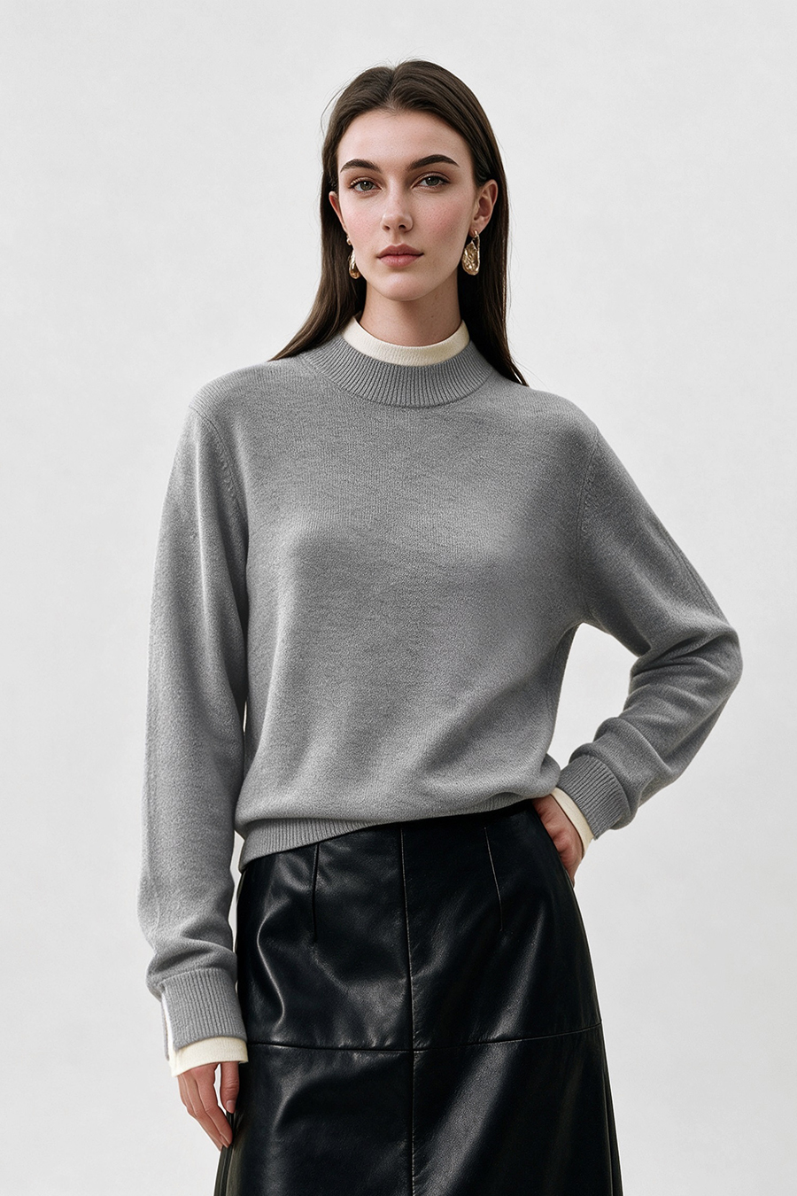 Faux-Layer Color-Block Sweater|AMII