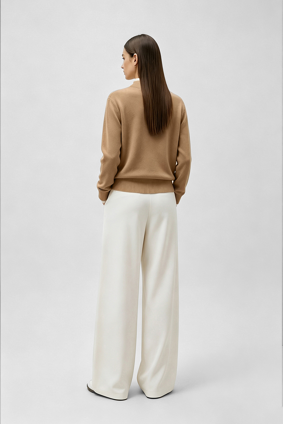 Faux-Layer Color-Block Sweater|AMII