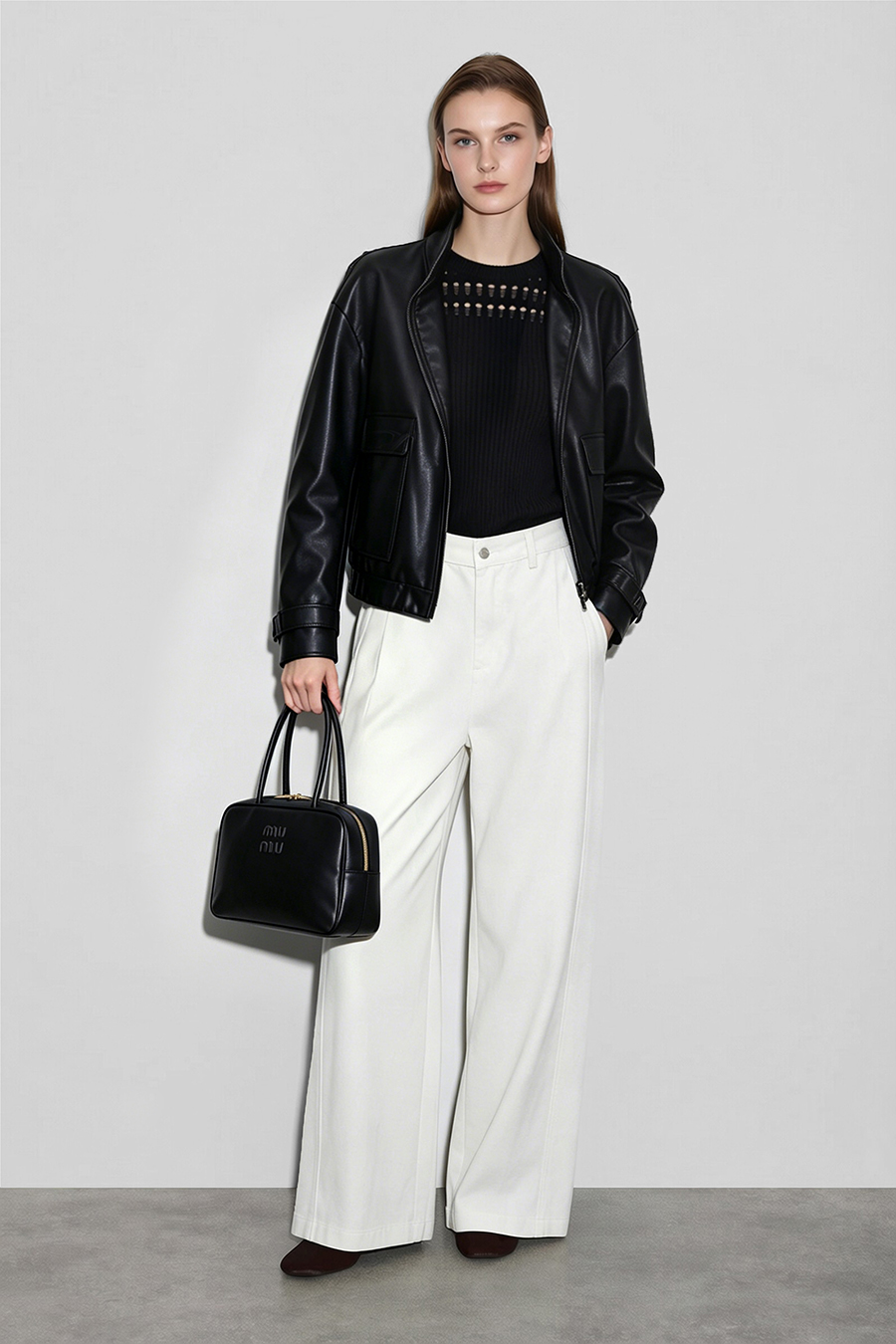 Crew Neck Cutout Slim Knit Sweater | AMII
