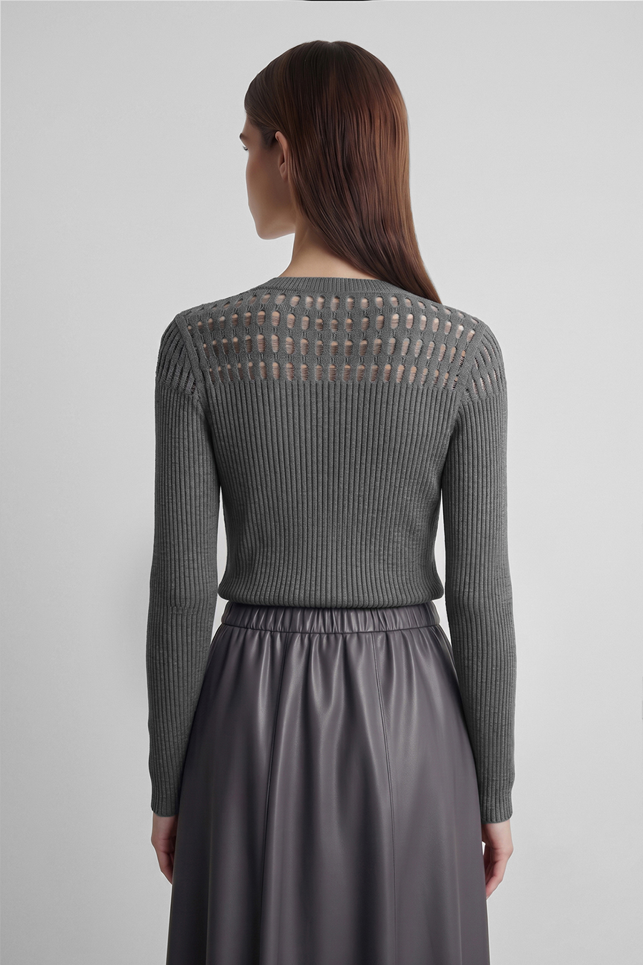 Crew Neck Cutout Slim Knit Sweater | AMII