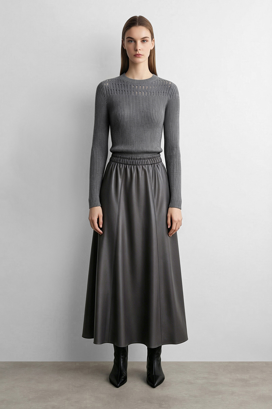 Crew Neck Cutout Slim Knit Sweater | AMII
