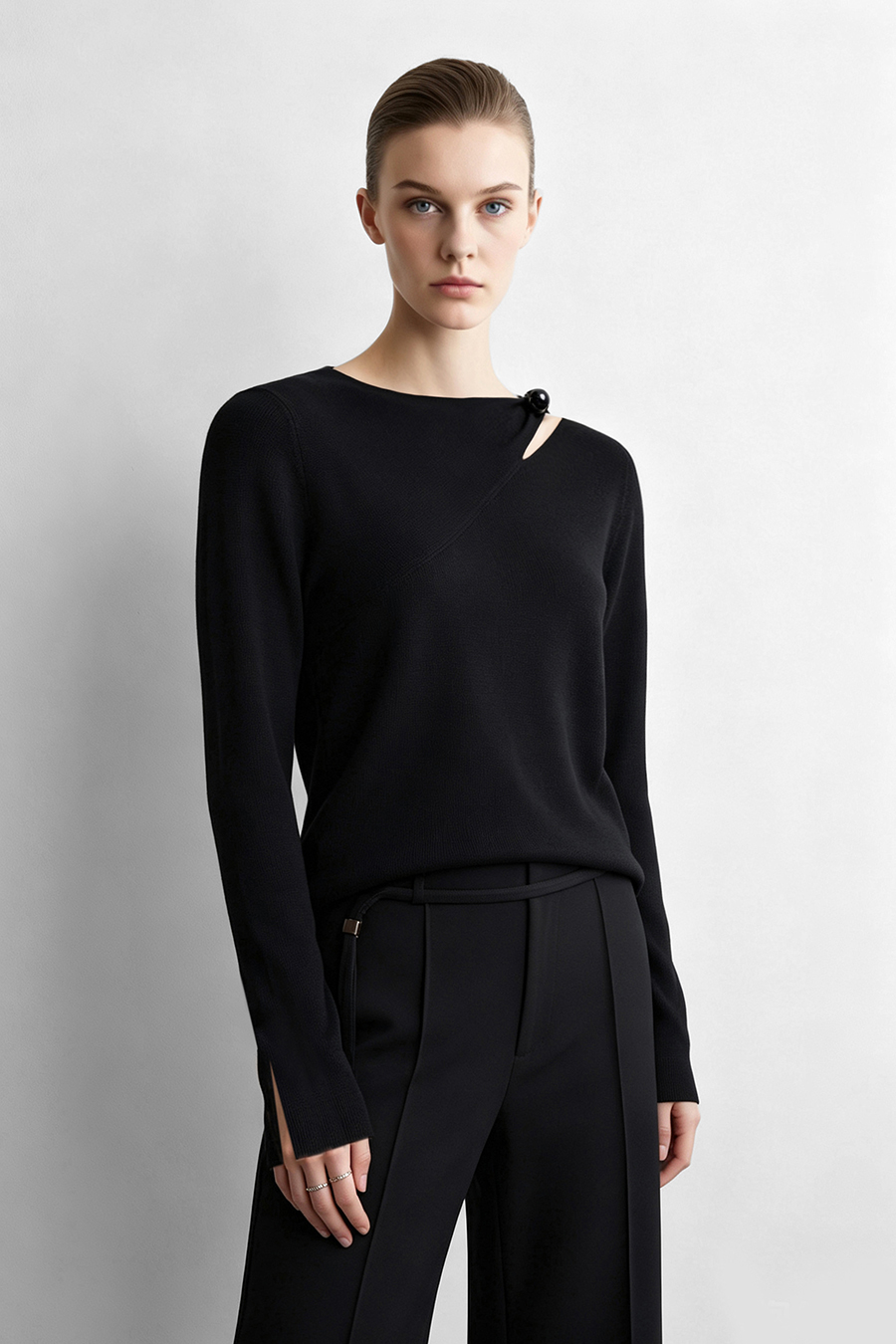 Asymmetric Twist Cutout Knit Top | AMII