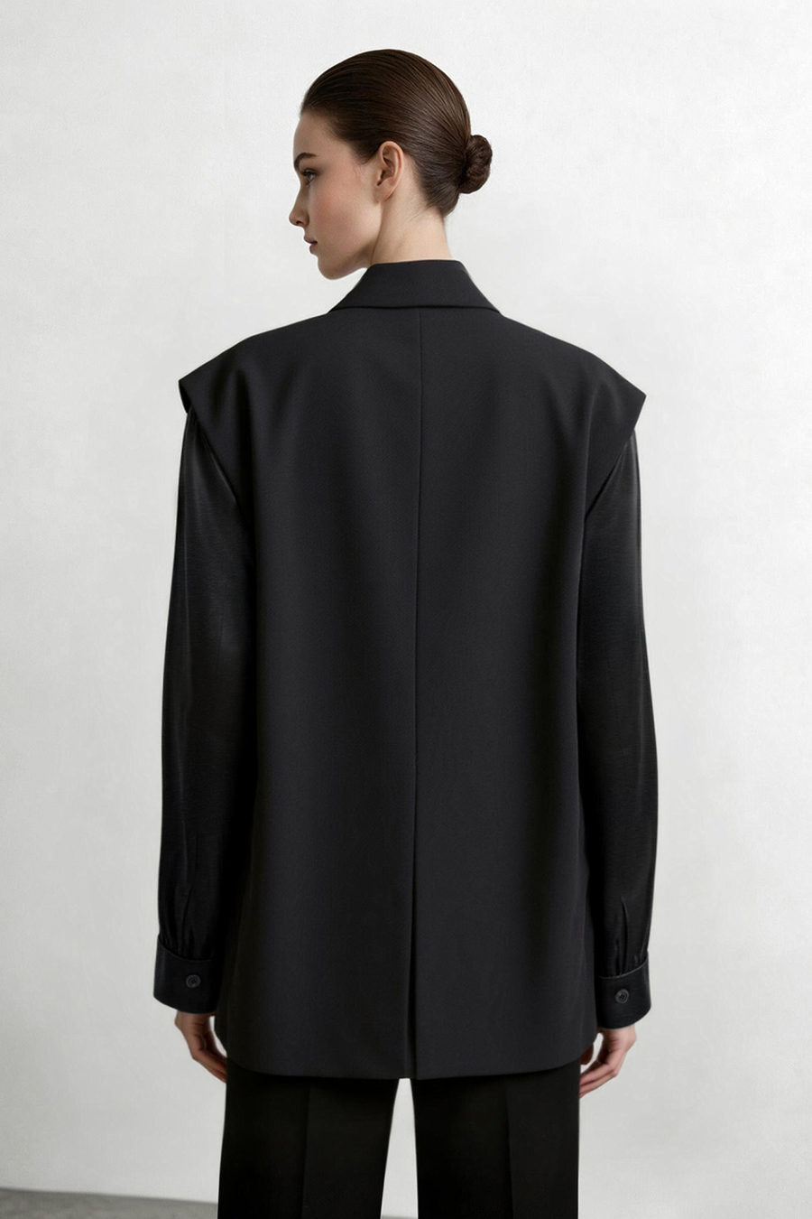Contrast Satin-Paneled Blazer|AMII
