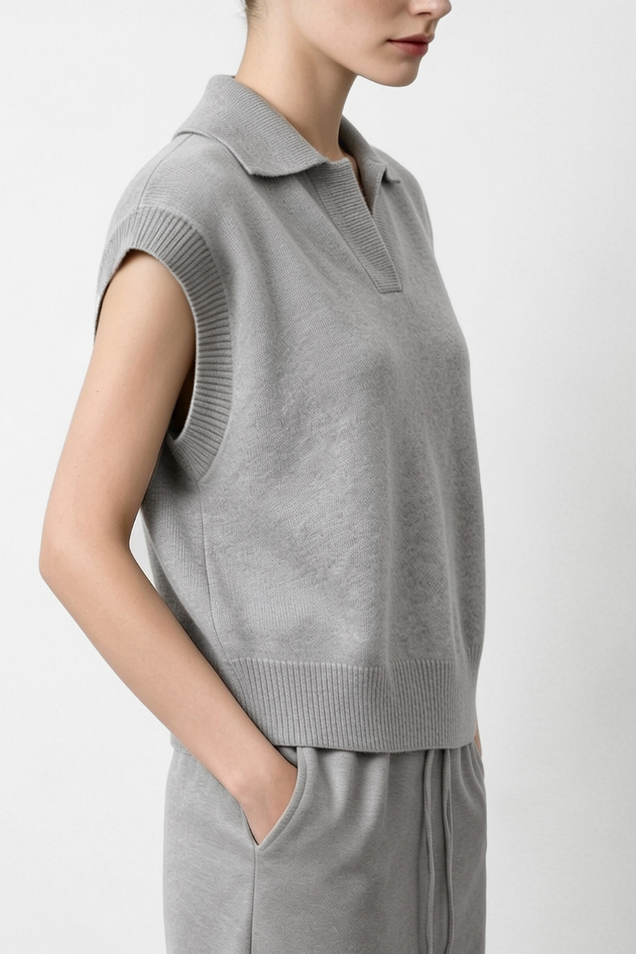 Polo Collar Knit Vest | AMII