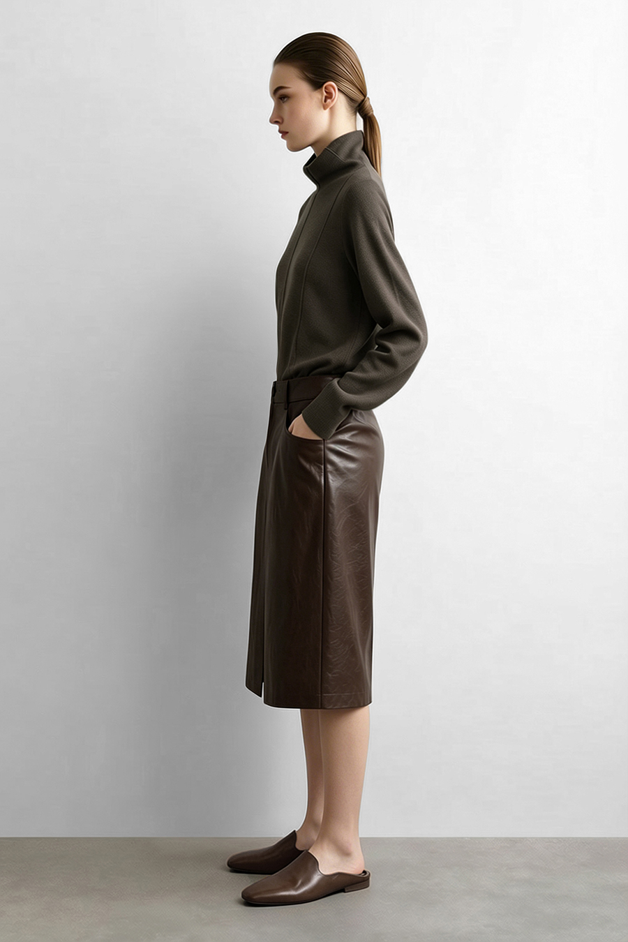 Versatile Slim-Fit Turtleneck Sweater | AMII