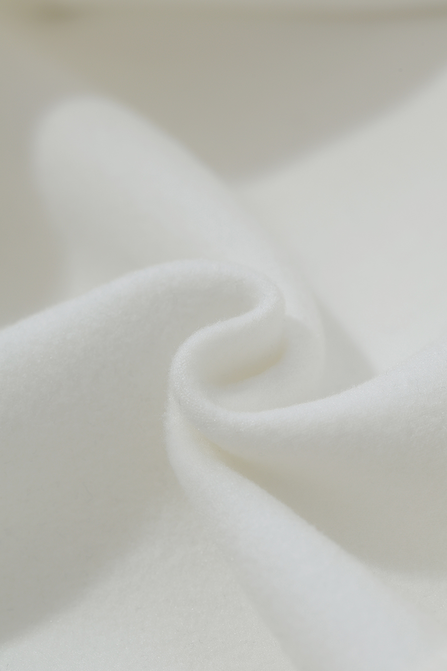 Color‑contrast embroidered drop‑shoulder hoodie|AMII