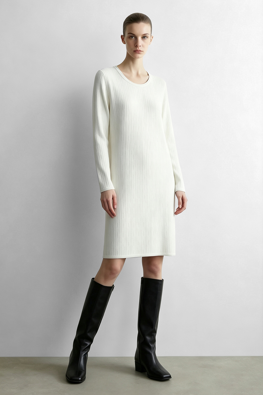 Round U-Neck Knit Dress|AMII