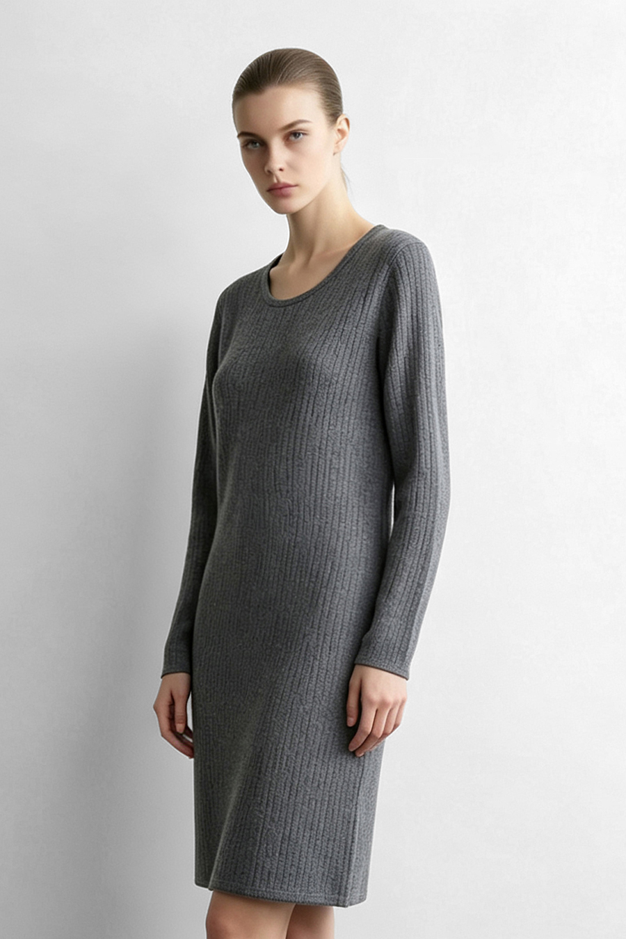 Round U-Neck Knit Dress|AMII