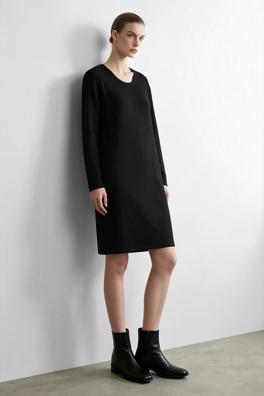 Round U-Neck Knit Dress|AMII
