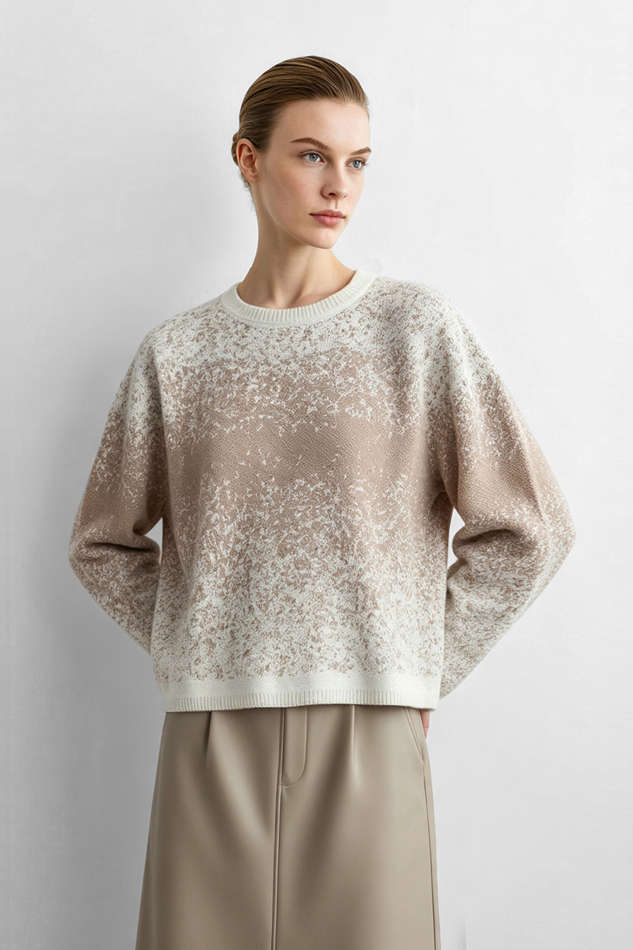 Gradient color‑contrast drop‑shoulder sweater|AMII