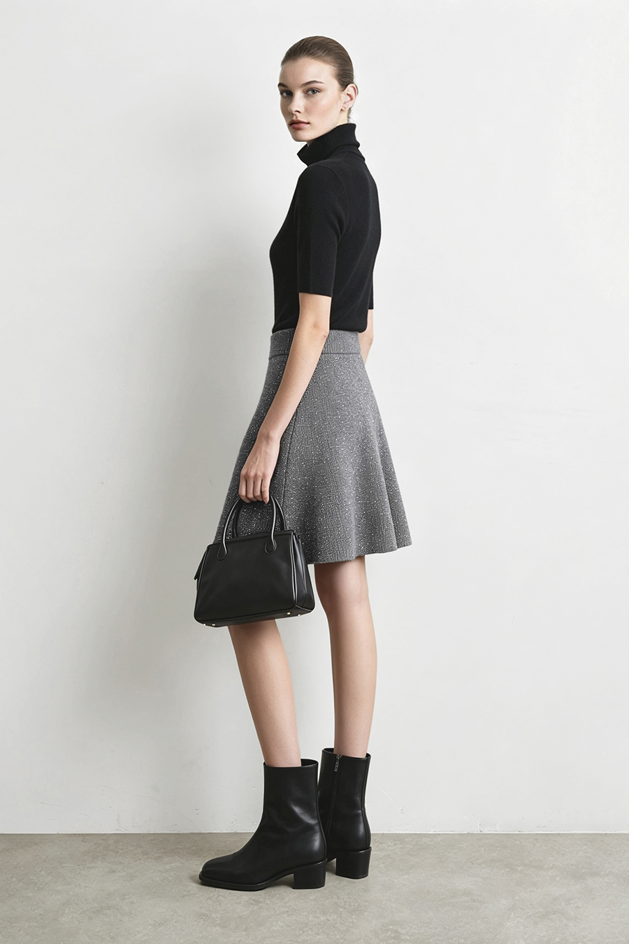 Sequin Floral Velvet Skirt|AMII