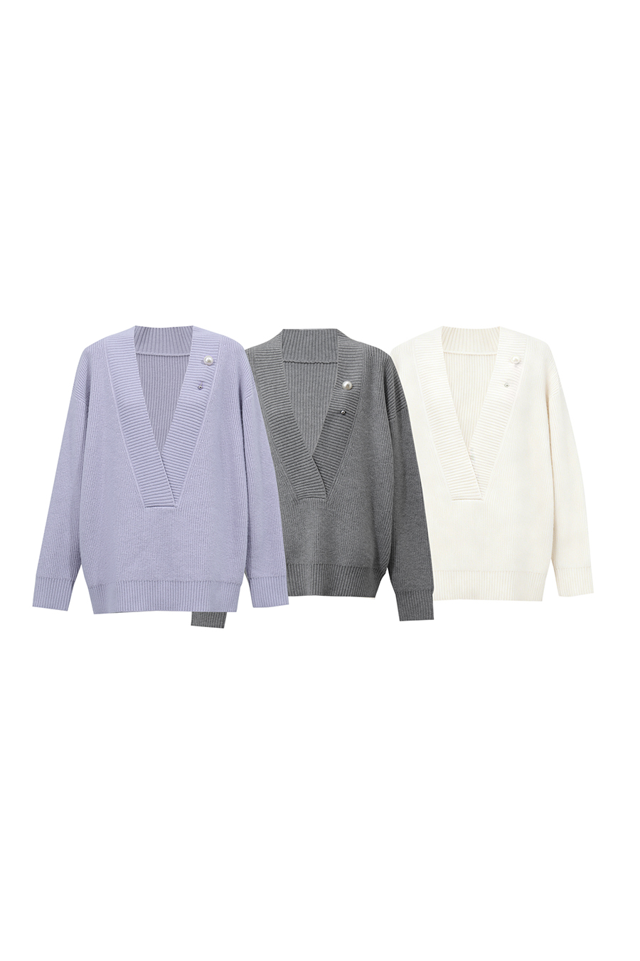 V-Neck Sweater with Removable Brooch|AMII