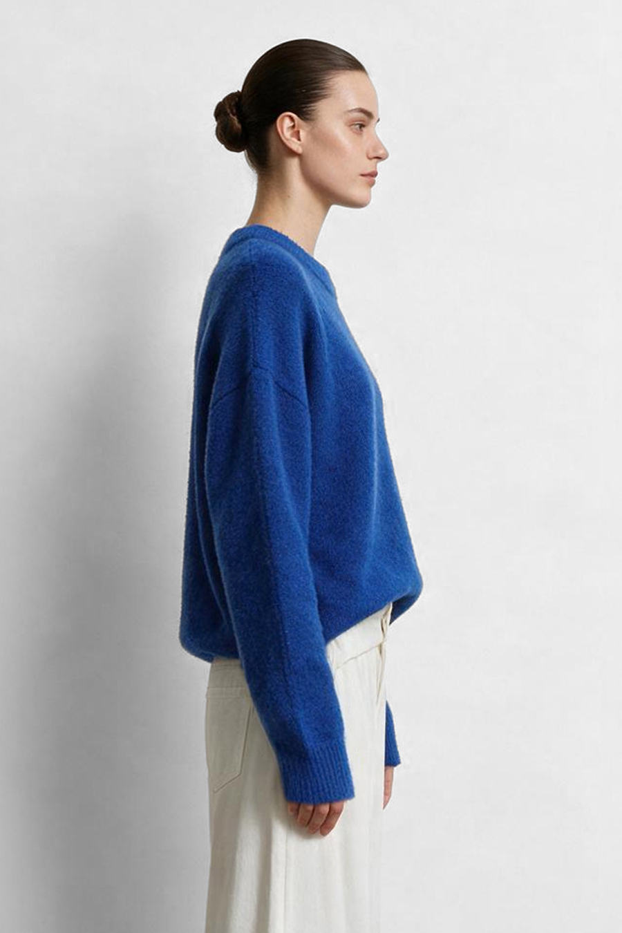 Crew Neck Drop-Shoulder Sweater|AMII