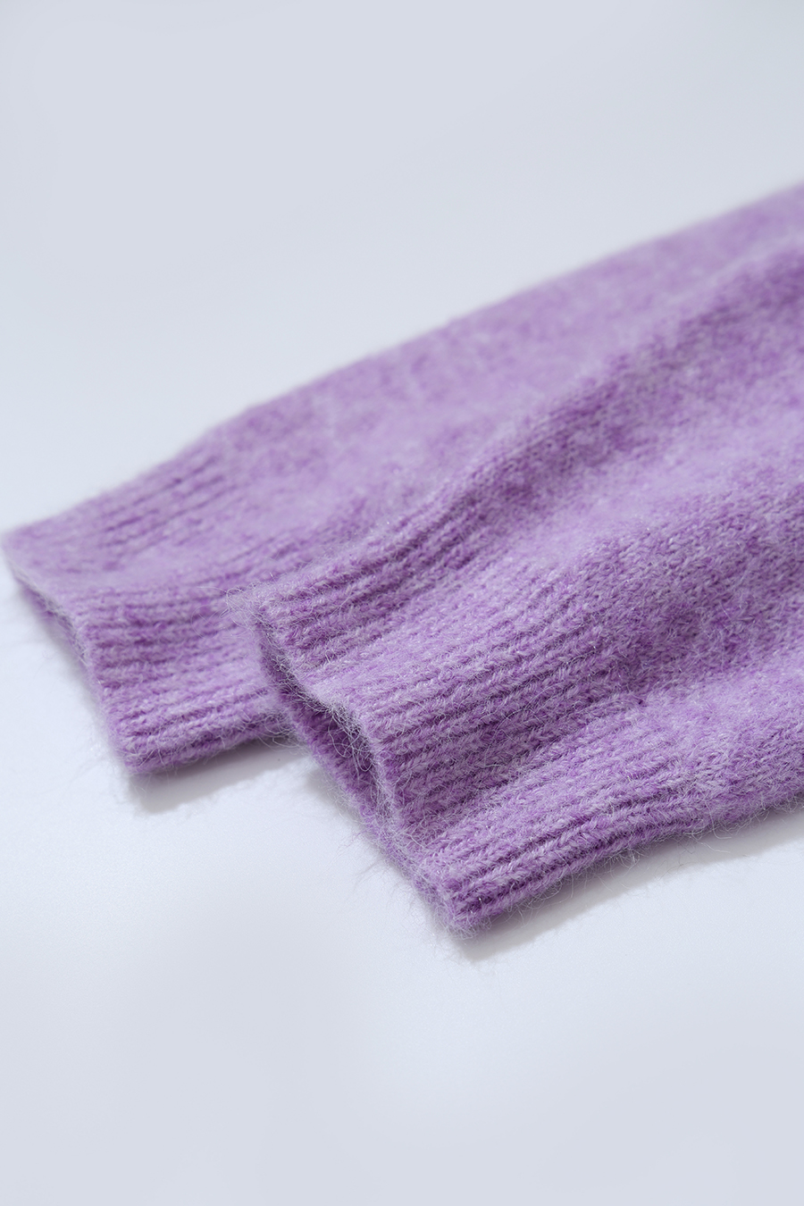 Crew Neck Drop-Shoulder Sweater|AMII