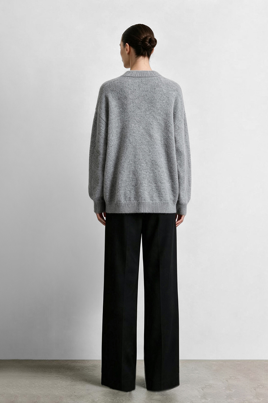 Crew Neck Drop-Shoulder Sweater|AMII