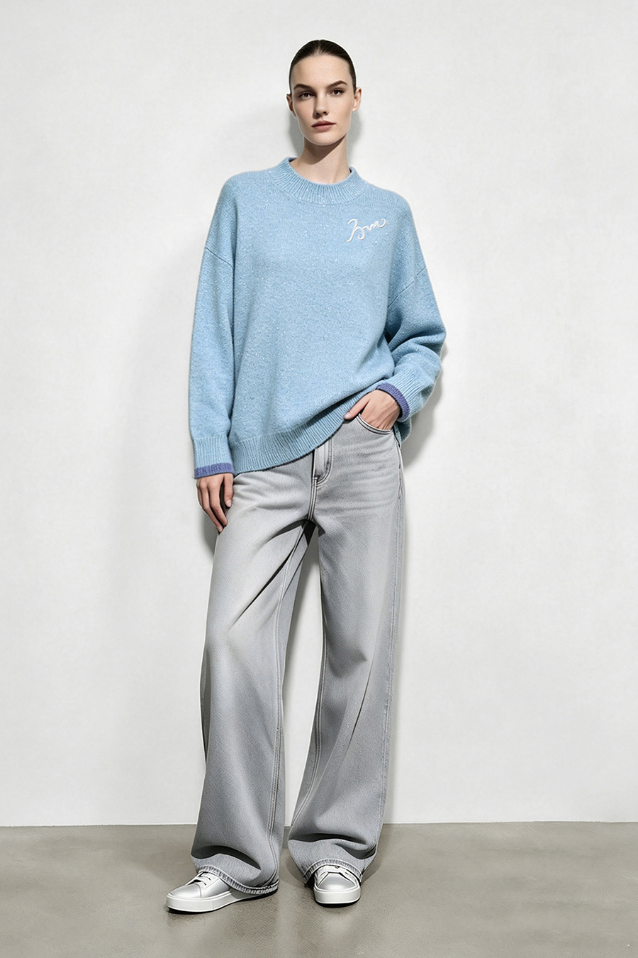 Letter Embroidered Color-Block Sweater|AMII