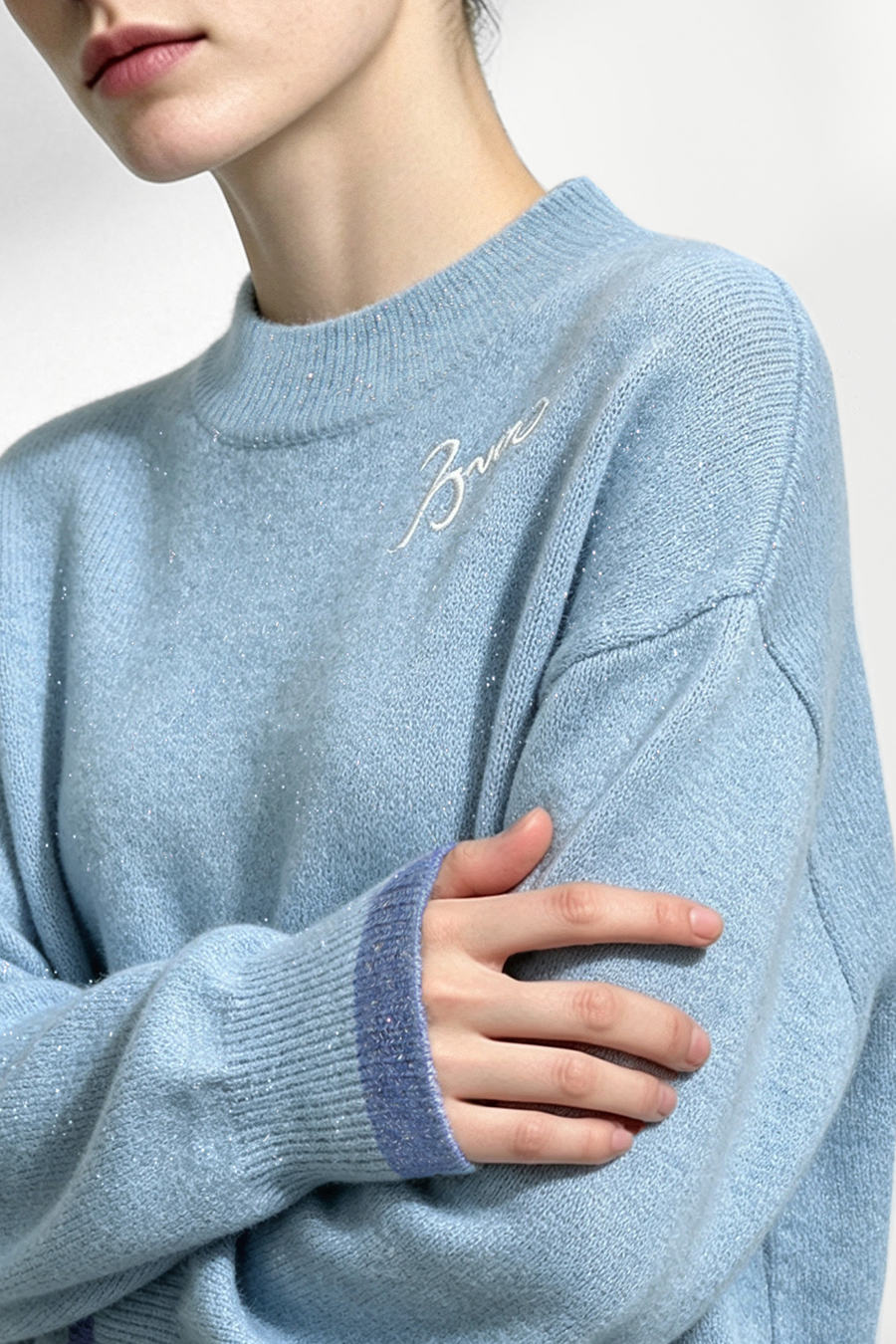Letter Embroidered Color-Block Sweater|AMII