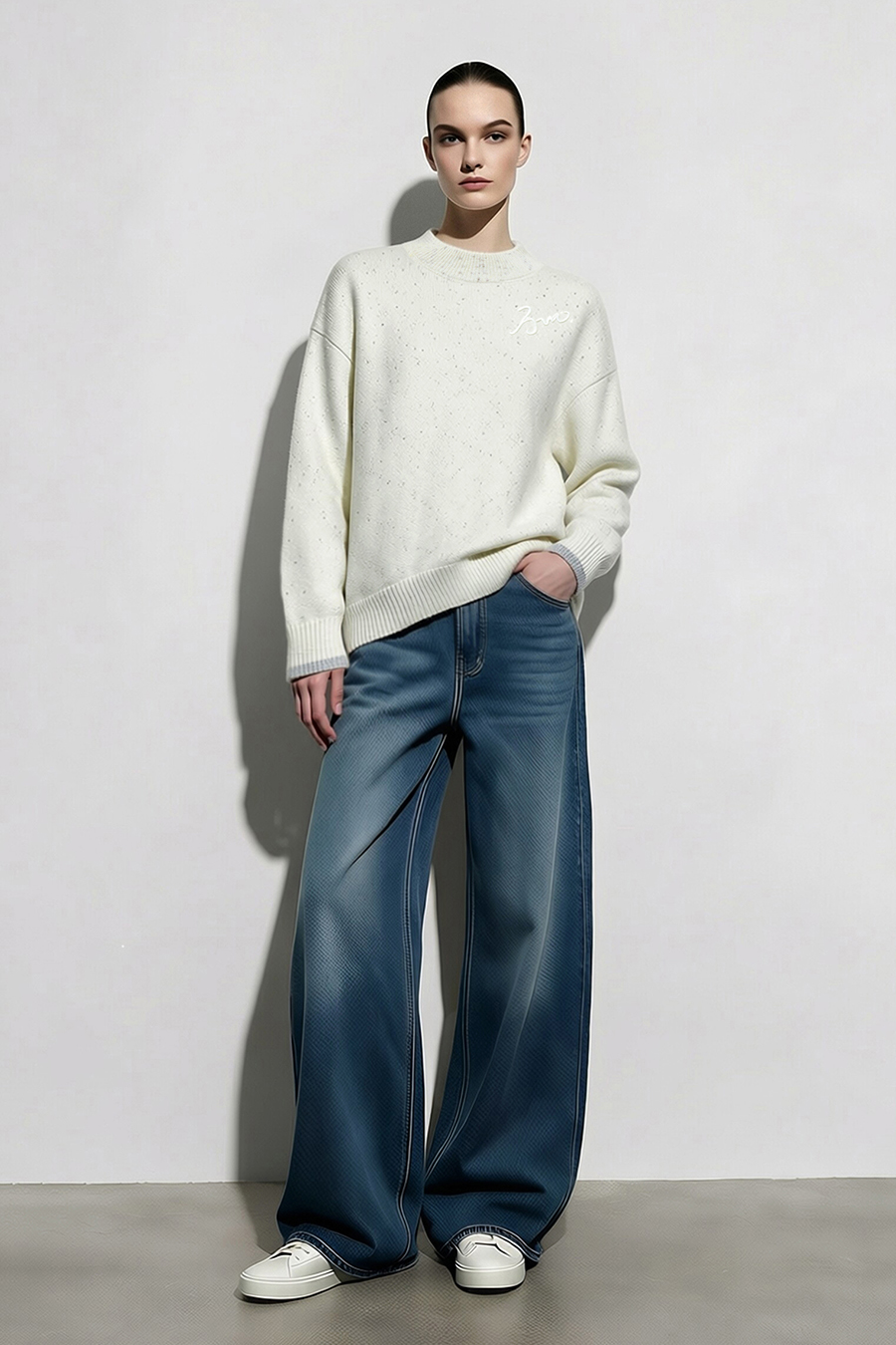 Letter Embroidered Color-Block Sweater|AMII