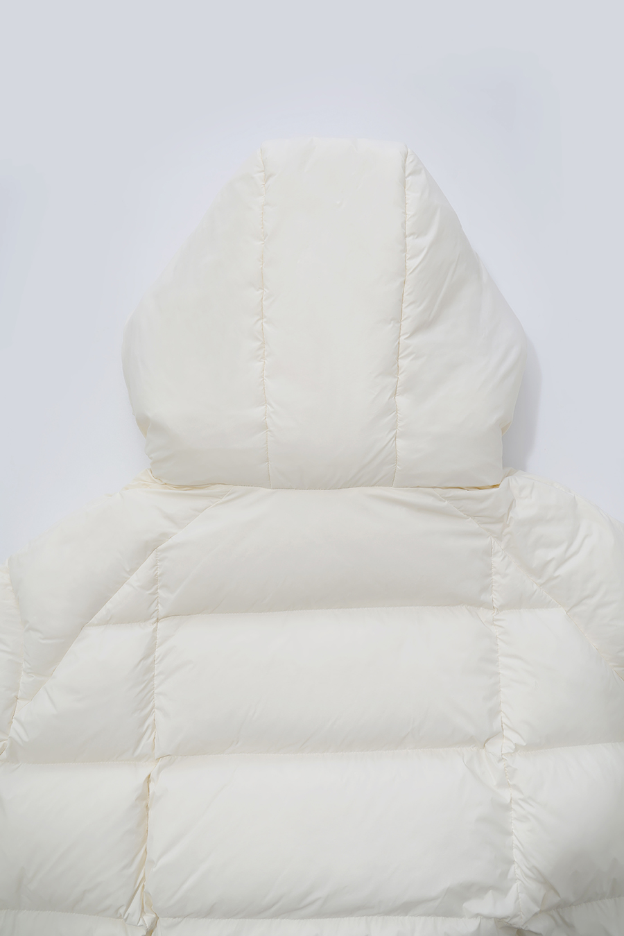 Graphene-Lined Hooded Down Jacket|AMII