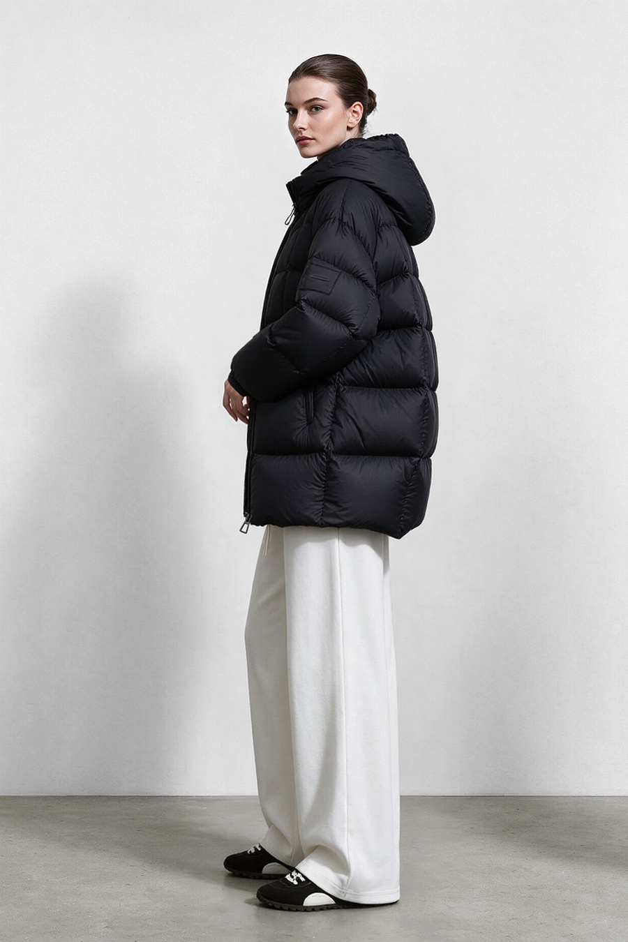 Graphene-Lined Hooded Down Jacket|AMII