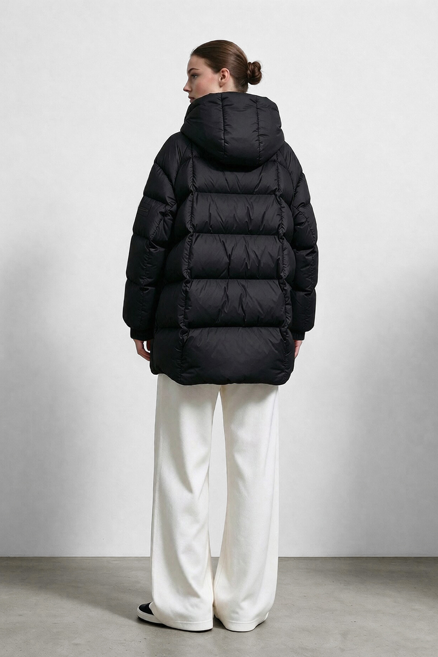 Graphene-Lined Hooded Down Jacket|AMII