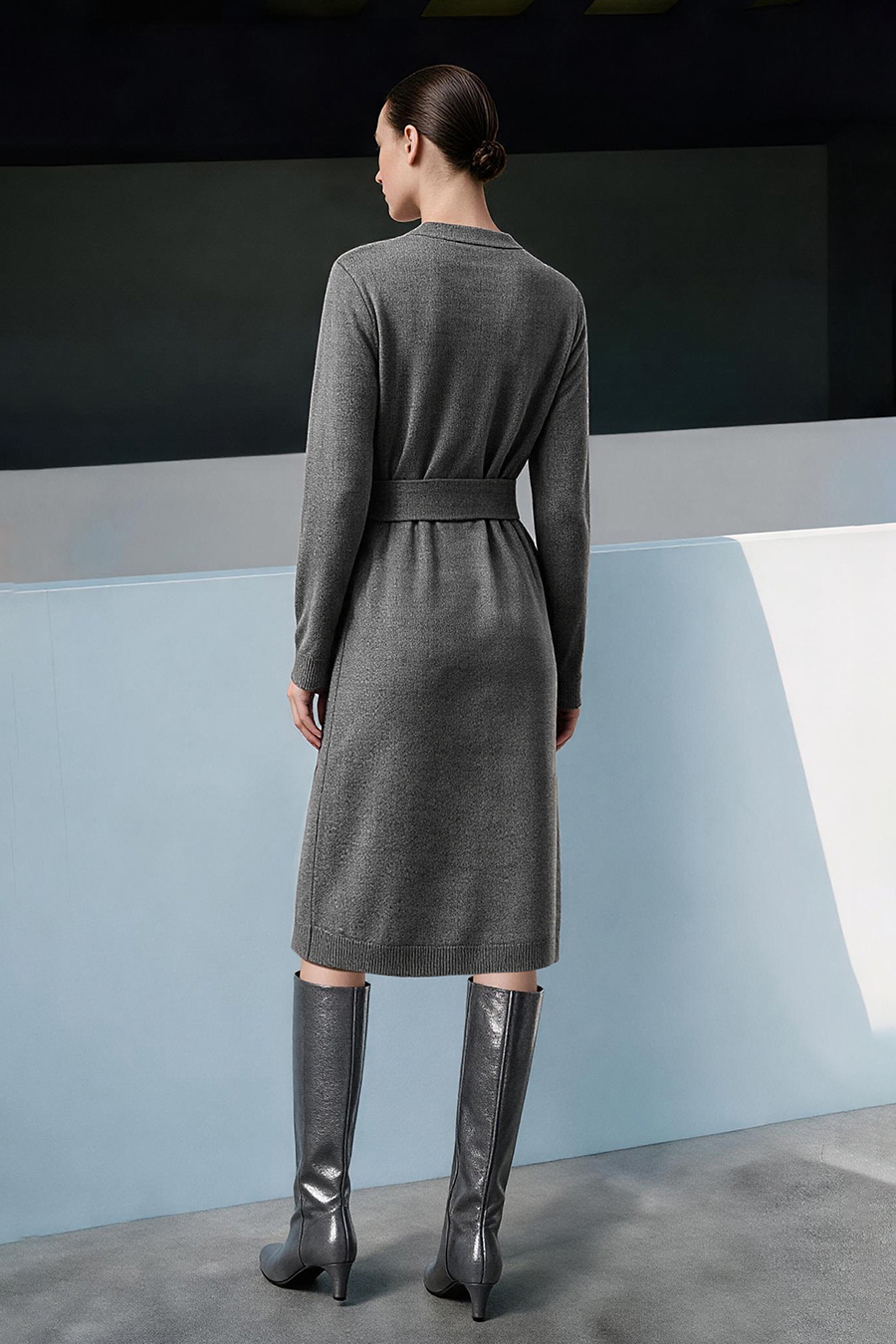 Mock Neck Belted Dress|AMII