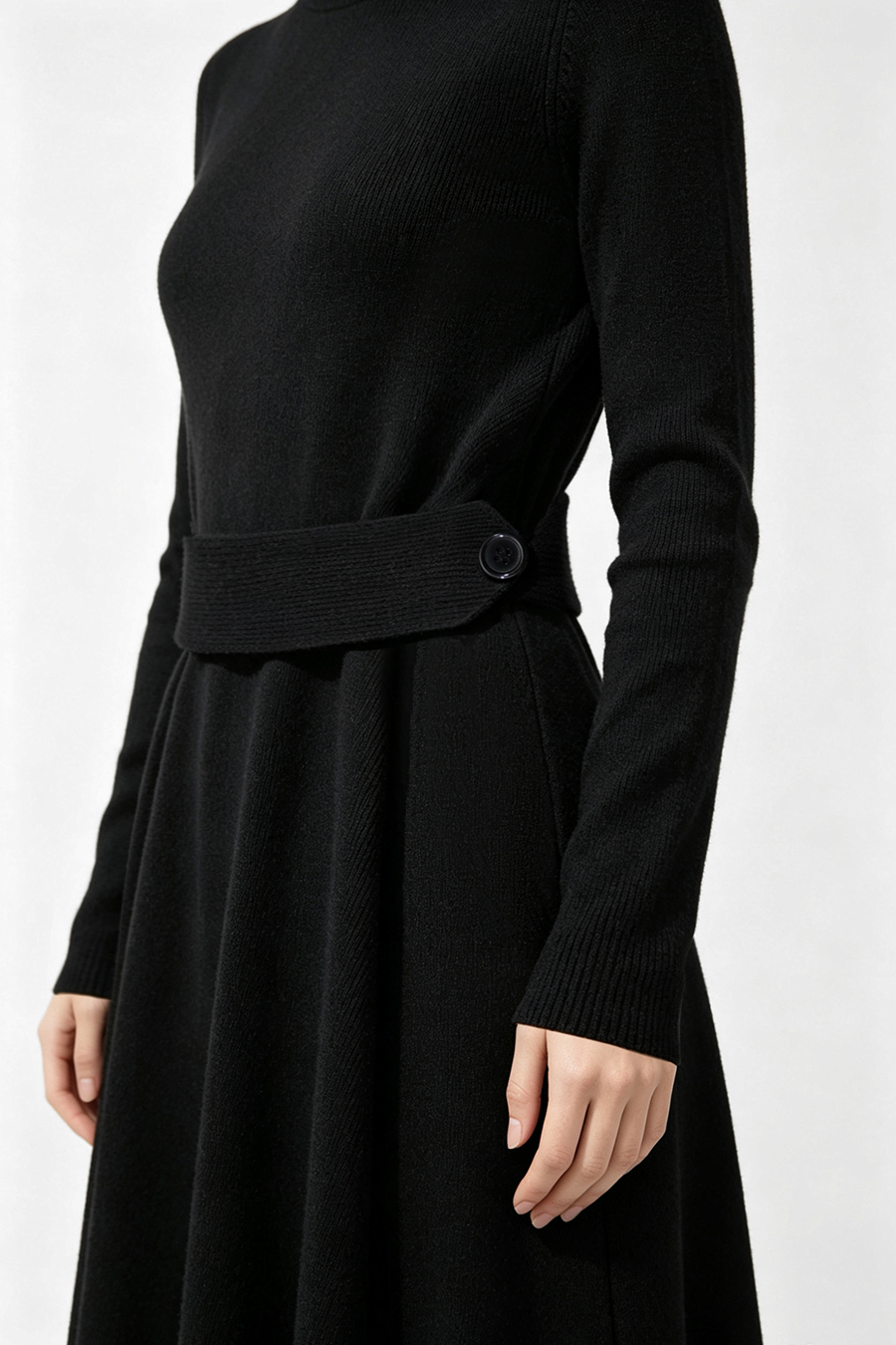 Mock Neck Belted Dress|AMII