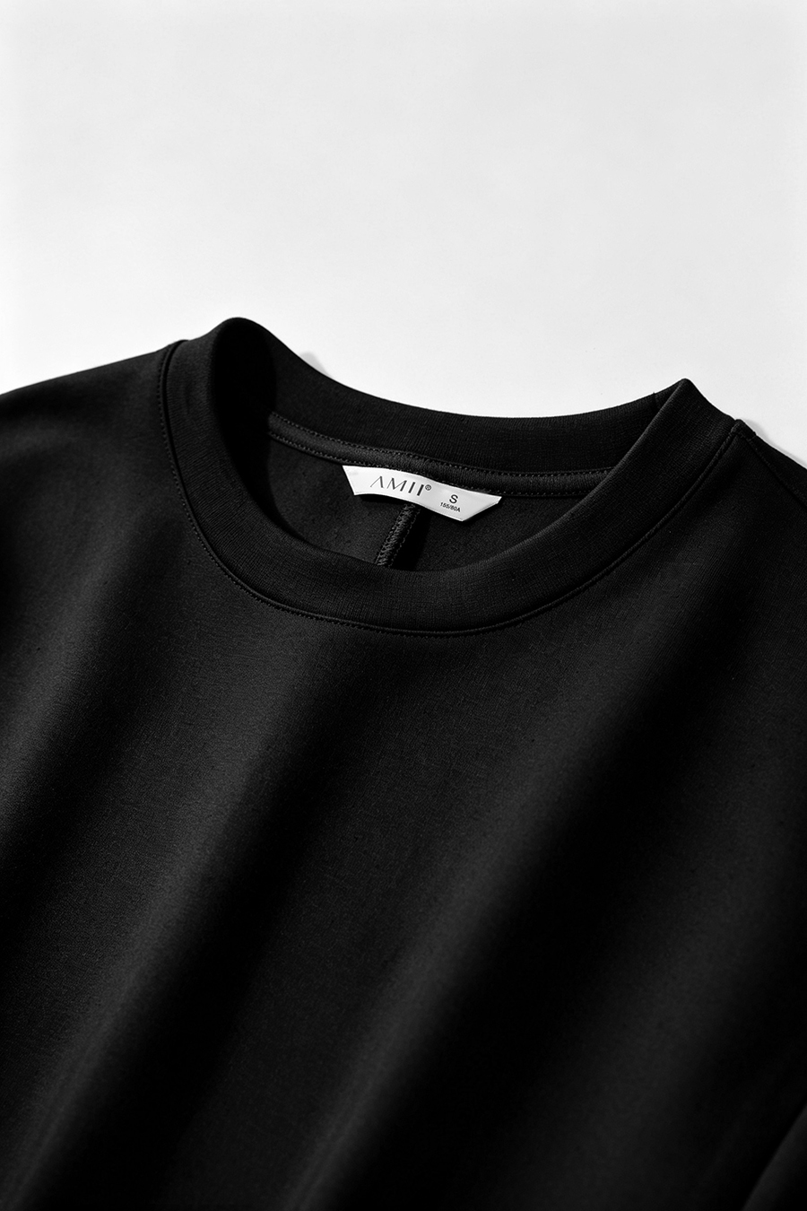 Air-Layer Contrast-Paneled Dress|AMII