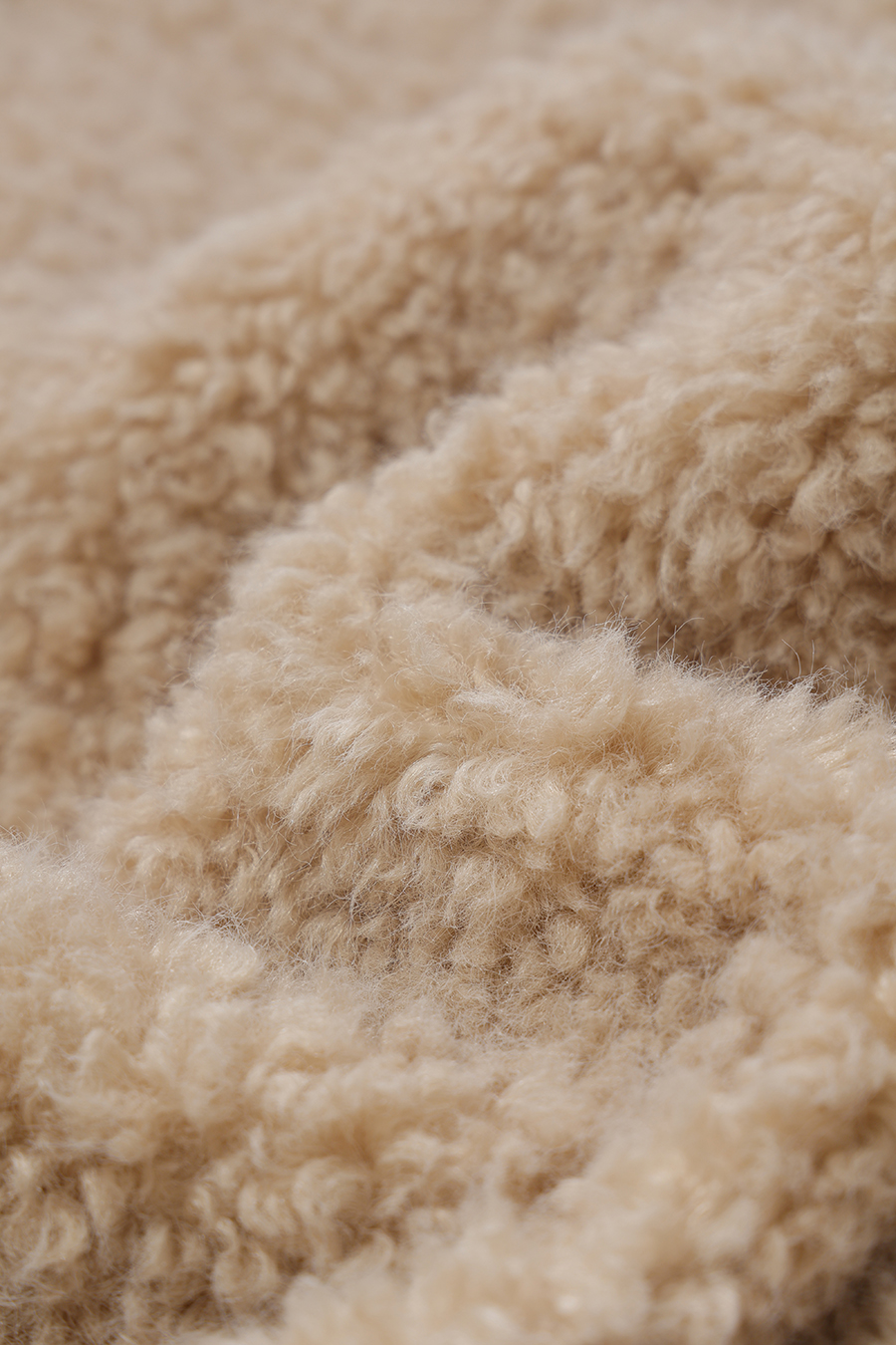 V-Neck Bouclé Fleece Fur Coat|AMII