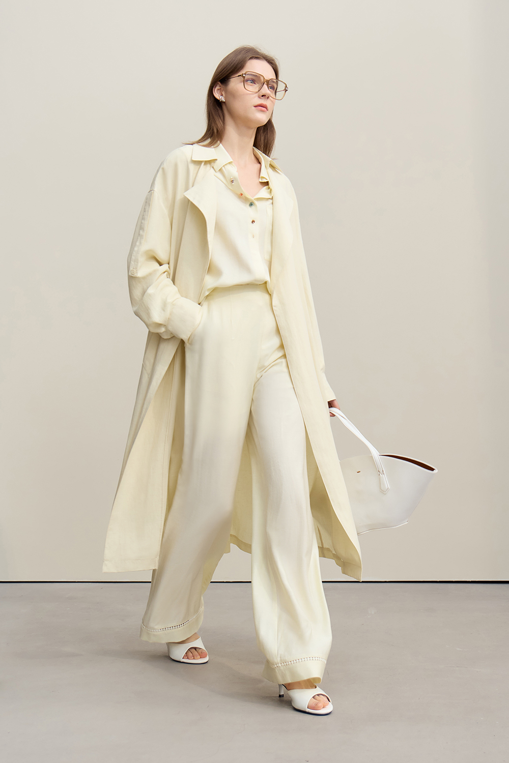 Contrast Button Loose Shirt
