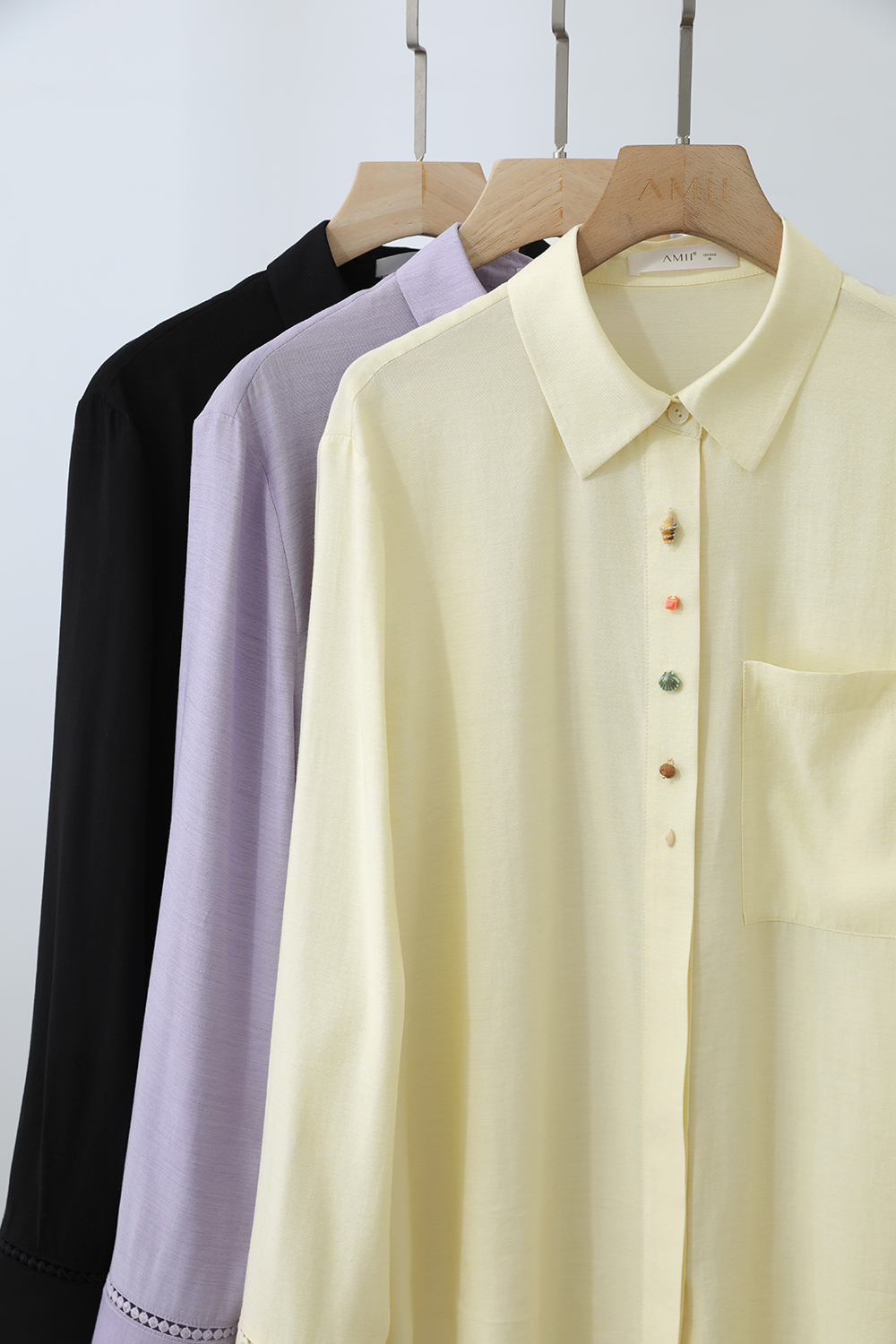Contrast Button Loose Shirt