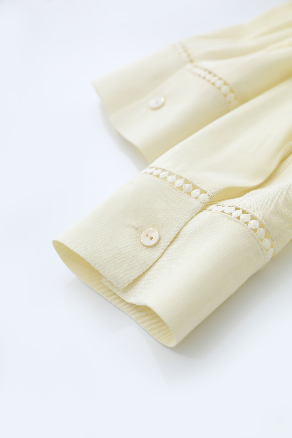 Contrast Button Loose Shirt