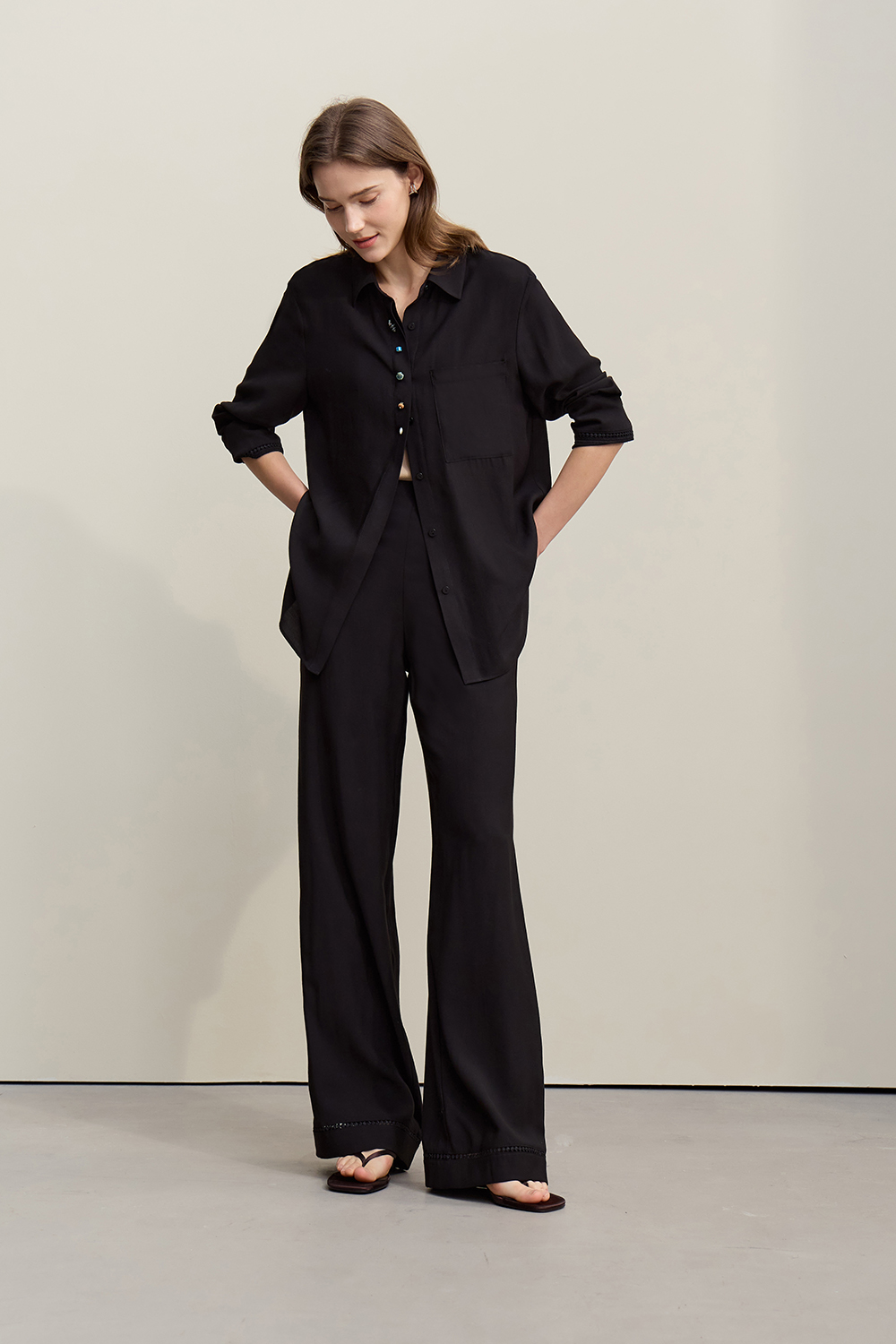 Contrast Button Loose Shirt