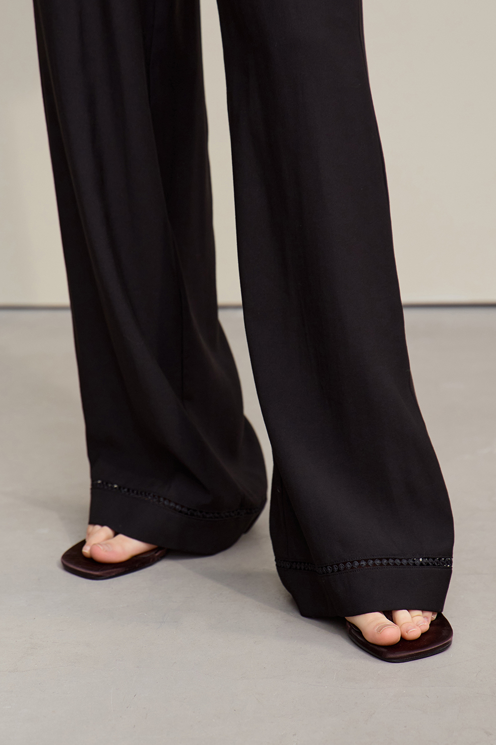 Lace Spliced Casual Pants