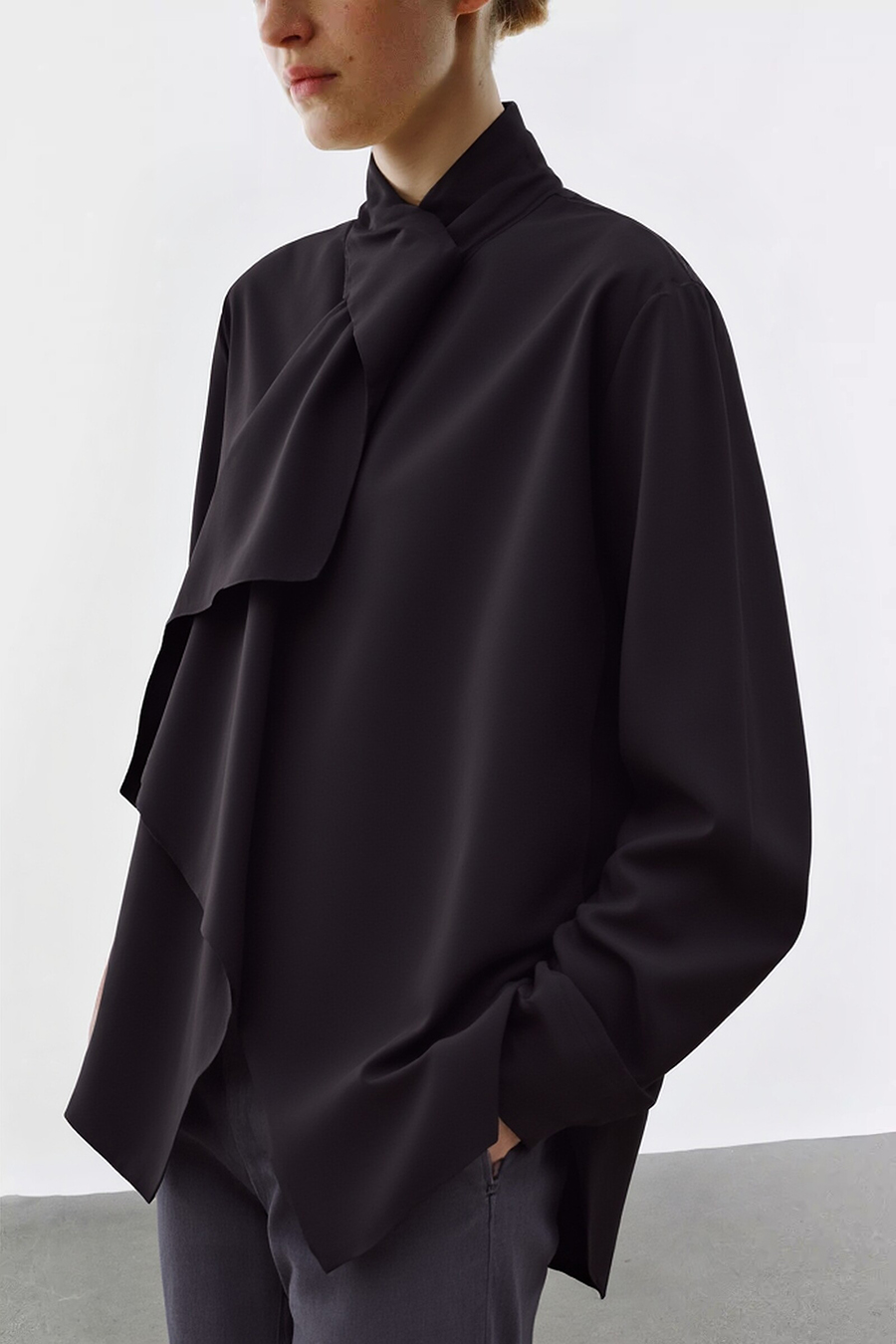 Beaded Ribbon Stand Collar Shirt|AMII