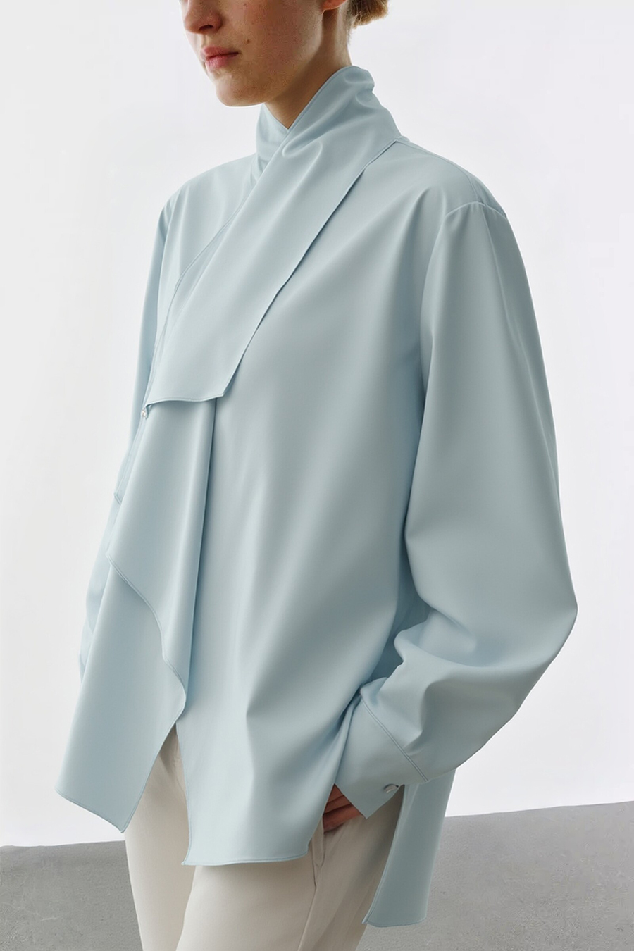 Beaded Ribbon Stand Collar Shirt|AMII