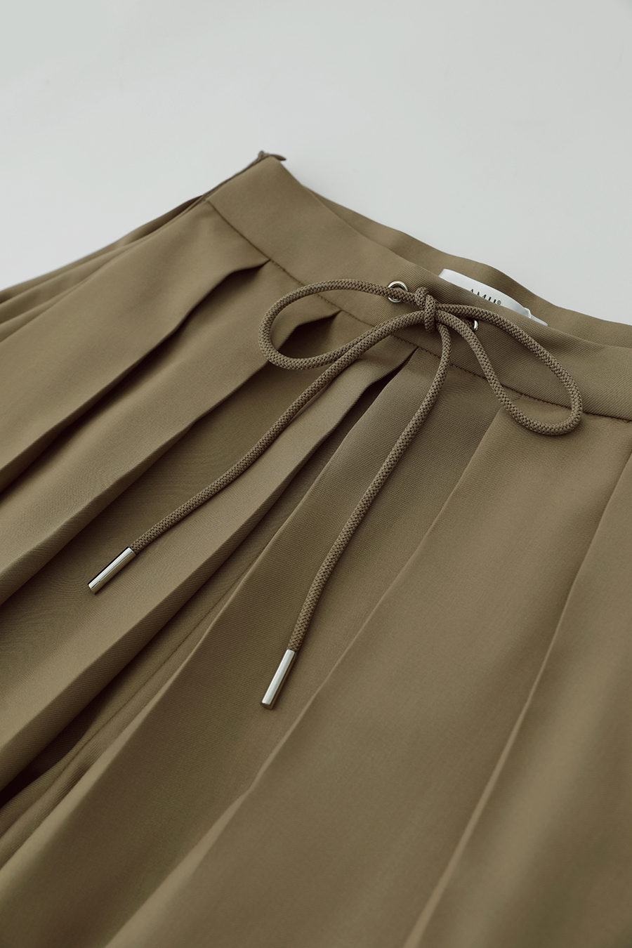 Tie-Waist Bud-Shaped Casual Shorts